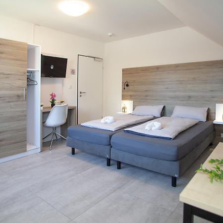 Mk Hostel Oyten - Free Wifi & Parking - 24H Check-In Exterior foto