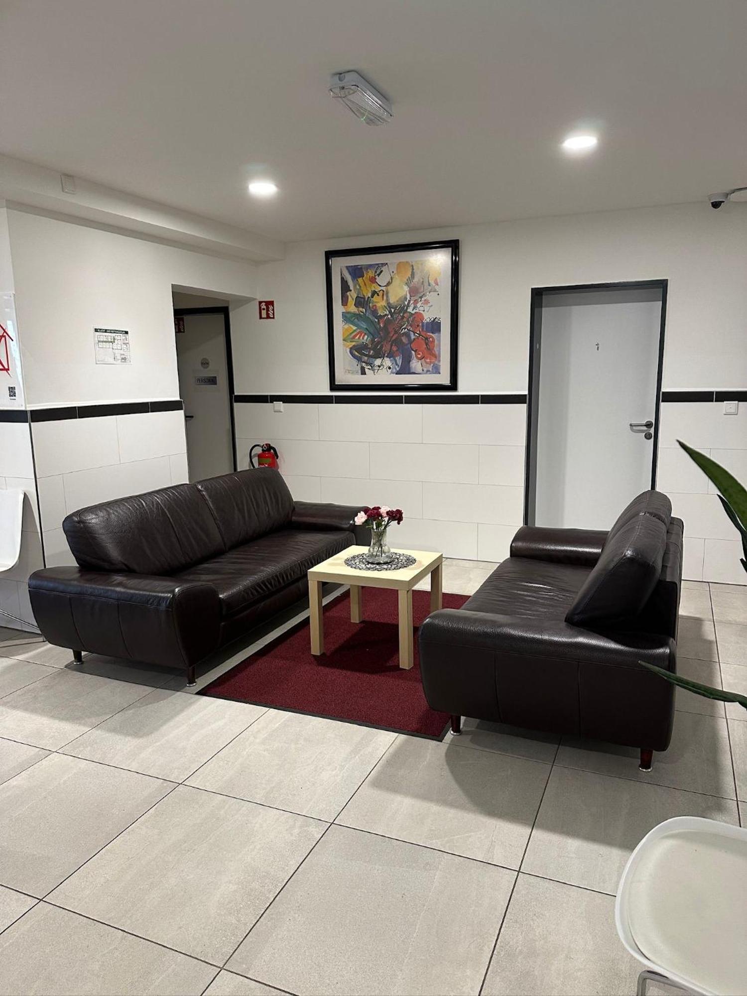 Mk Hostel Oyten - Free Wifi & Parking - 24H Check-In Exterior foto
