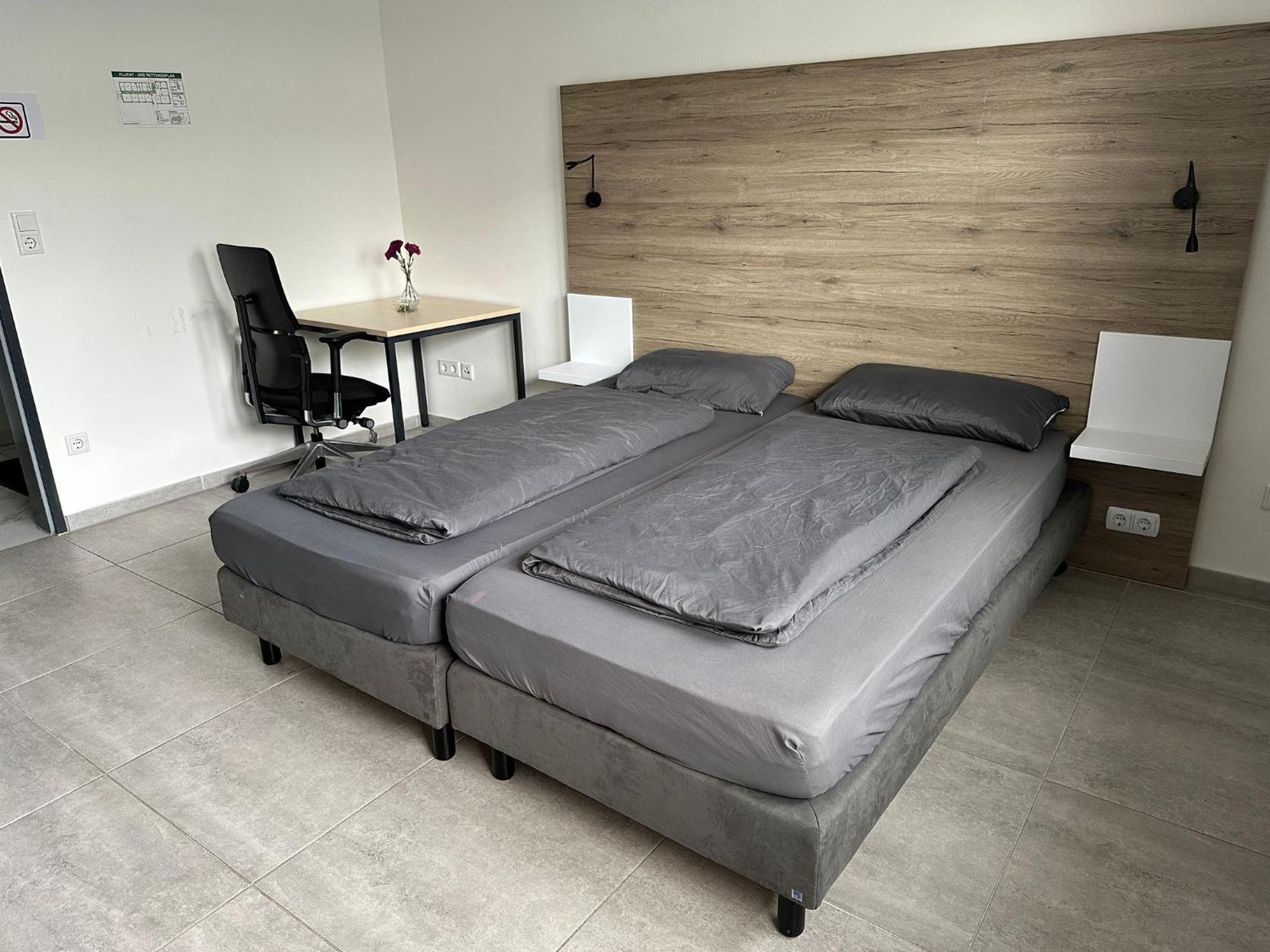 Mk Hostel Oyten - Free Wifi & Parking - 24H Check-In Exterior foto