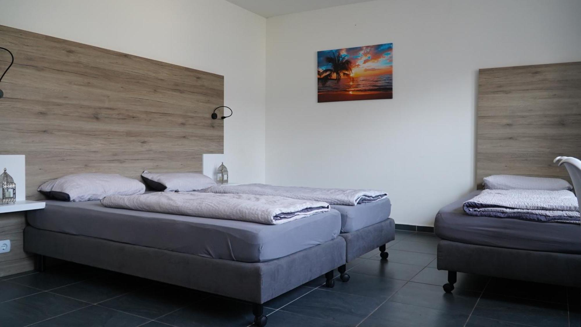 Mk Hostel Oyten - Free Wifi & Parking - 24H Check-In Exterior foto